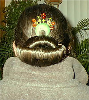 Susan Maxwell Schmidt with a Harvest Queen ColorComb hair comb in her hair