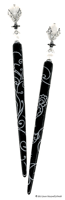 Moonbath LongLocks Design - Click to see our hair jewelry catalog!